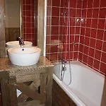 De L'ours Appart hôtel 5*