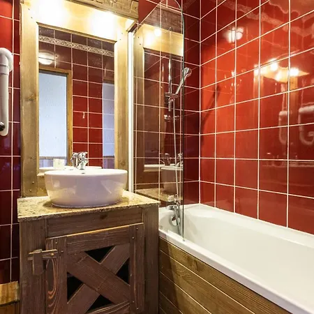 De L'ours Lejlighedshotel 5*