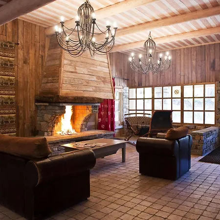 De L'ours Aparthotel