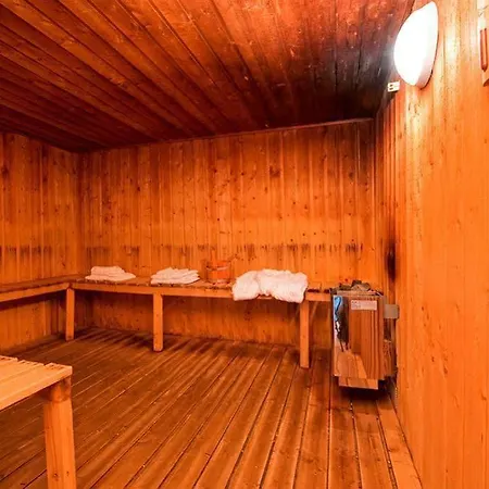 De L'ours Aparthotel