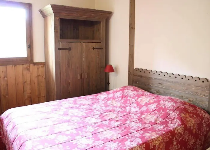 De L'ours Apart Otel 5*