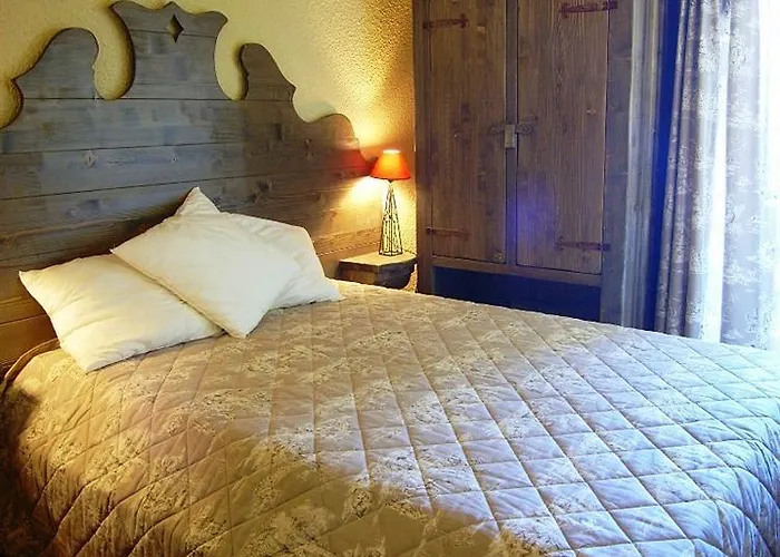 De L'ours Apart Otel