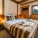 Hotel apartamentowy De L'ours