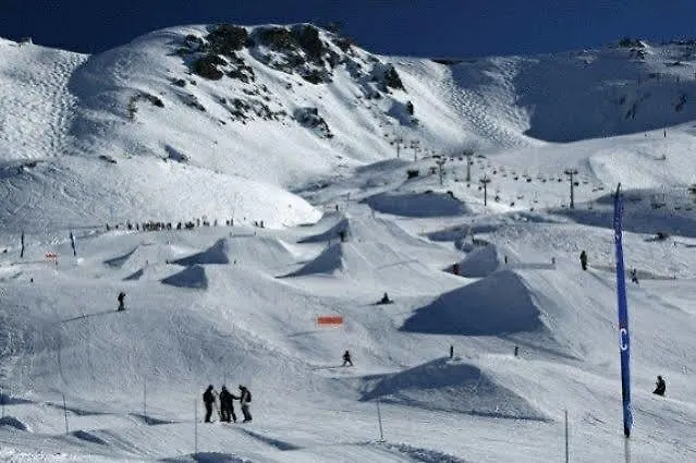 De L'ours Aparthotel 5*